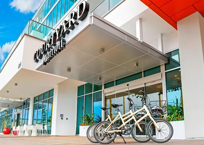 Courtyard By Marriott Santa Monica