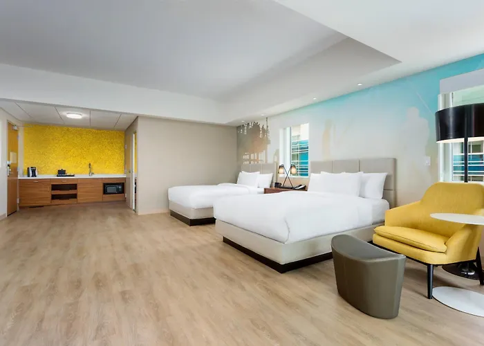 Courtyard By Marriott Santa Monica